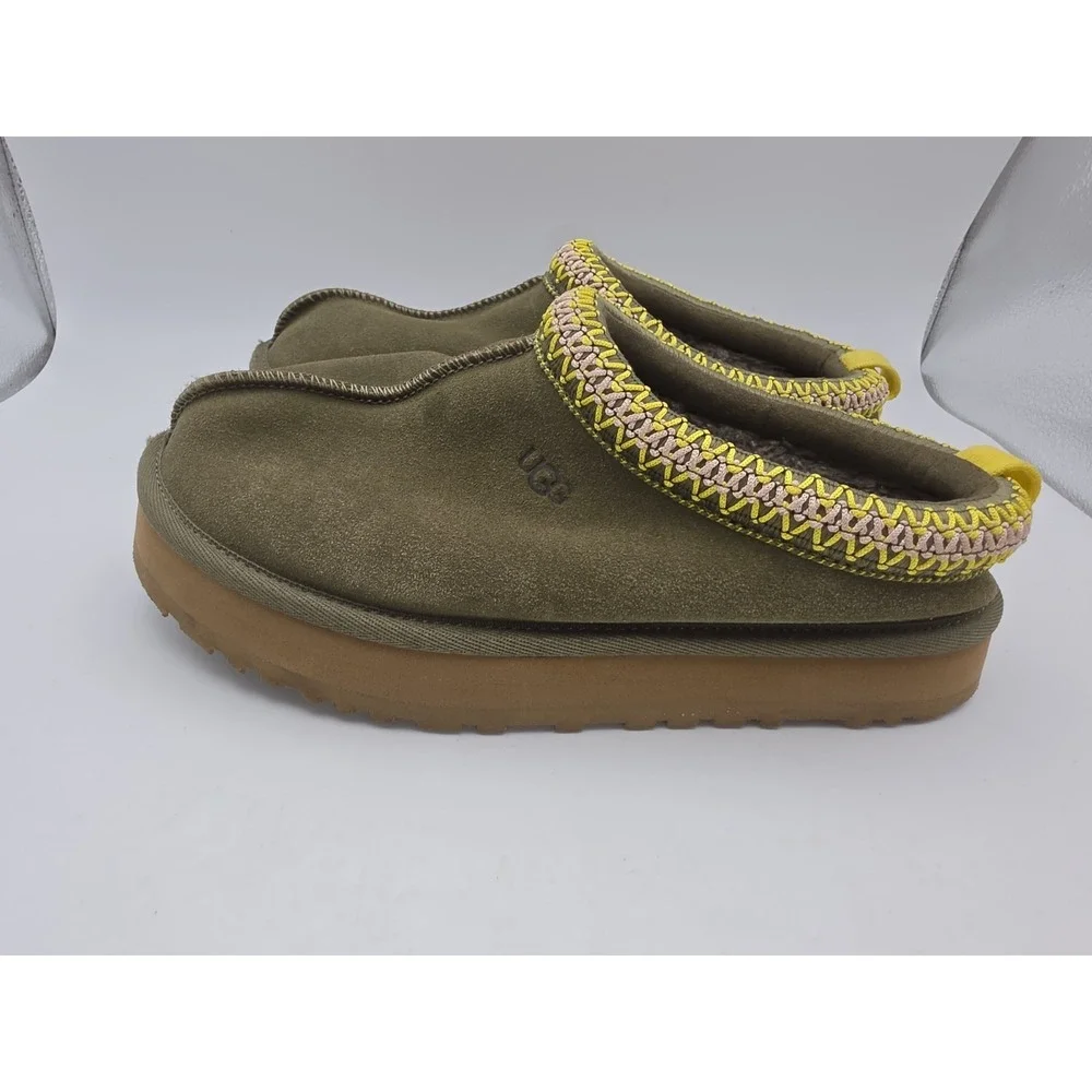 UGG Kids Tazz Slippers Suede Burnt Olive Green Youth Size 3 / Women's 5